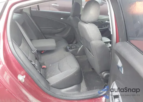 2017 Chevrolet Volt Lt z USA, uszkodzony, nr VIN 1G1RC6S5XHU136529